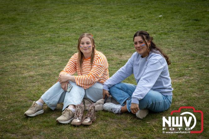 ’t Harde kleurt oranje, gezelligheid op z’n best tijdens Koningsdag 2026! - &copy; NWVFoto.nl